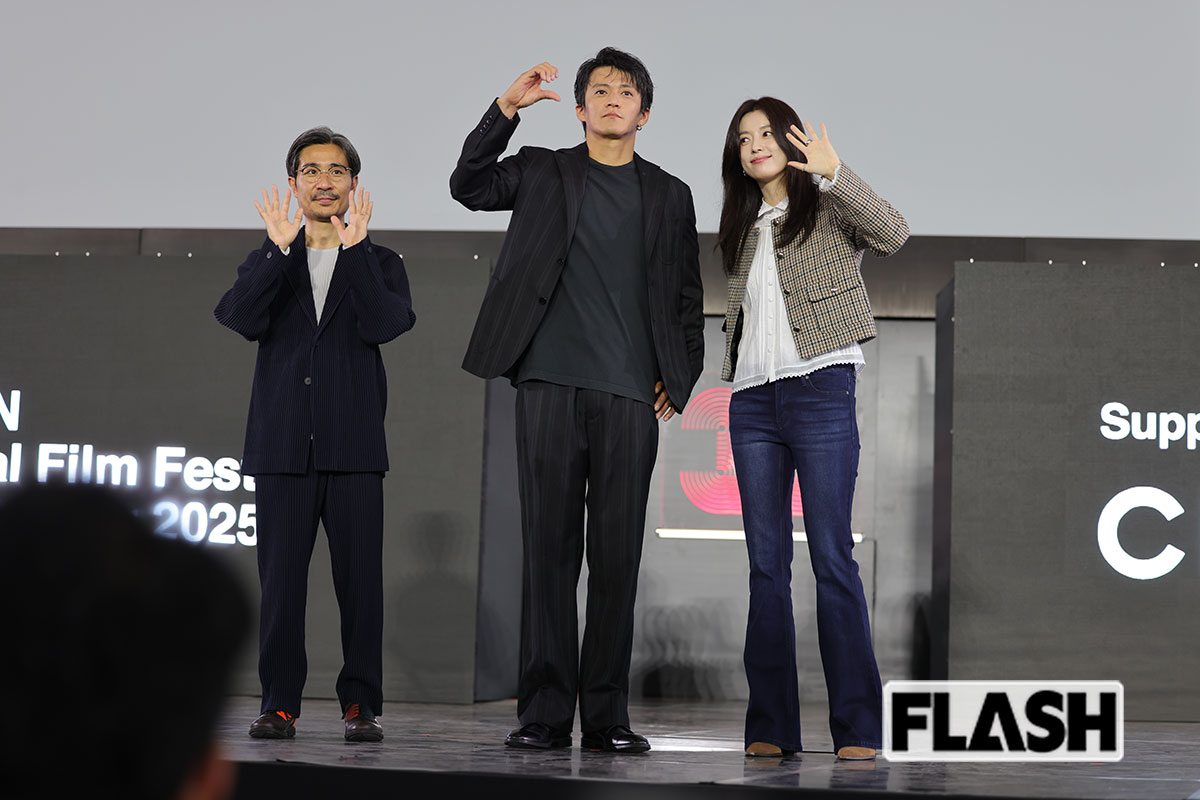 月川翔監督と小栗旬、ハン・ヒョジュ