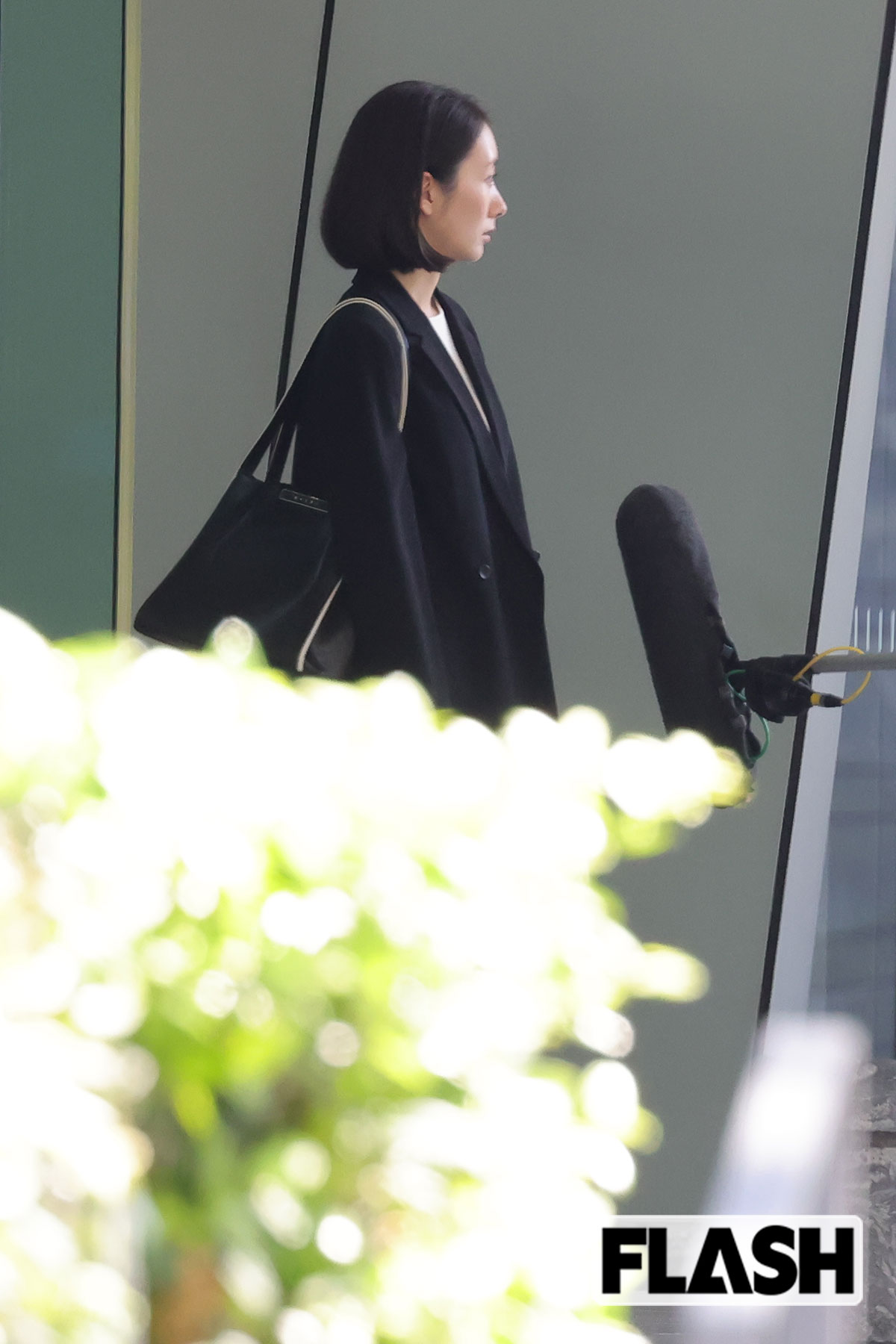 東大卒の大手企業社員という順風満帆のエリート役を演じる波瑠