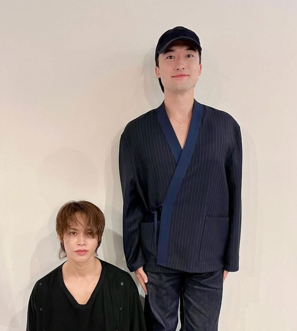 ファンが感慨を寄せたマリウスのネックレス（写真・本人Instagramより）