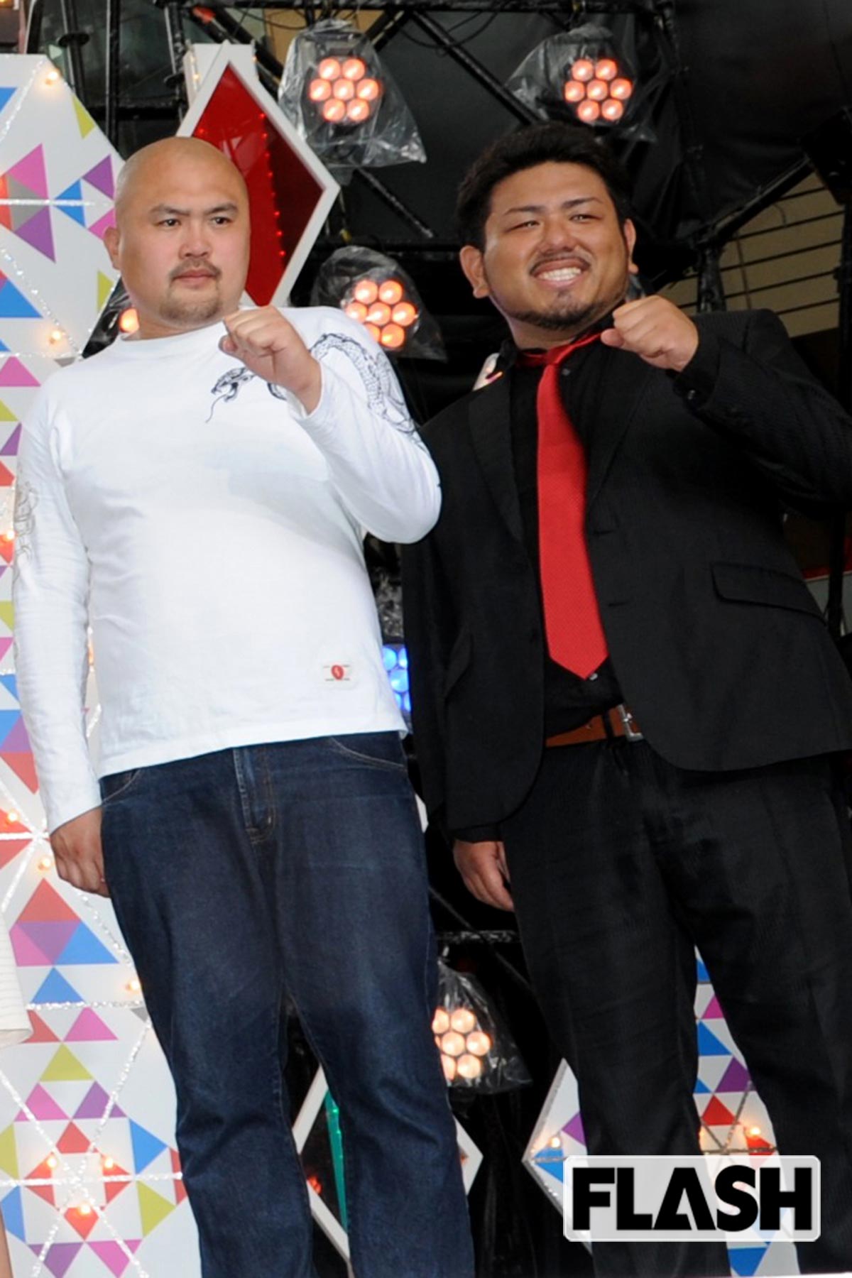 鬼越トマホークの金ちゃん(右)と良ちゃん。「2人の動画は必ずチェックしています」と、父のKIN-CHANさん