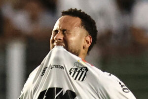 【14日ブラジル戦】なぜネイマールは代表落ちしたのか…中東挑戦で大失敗、…