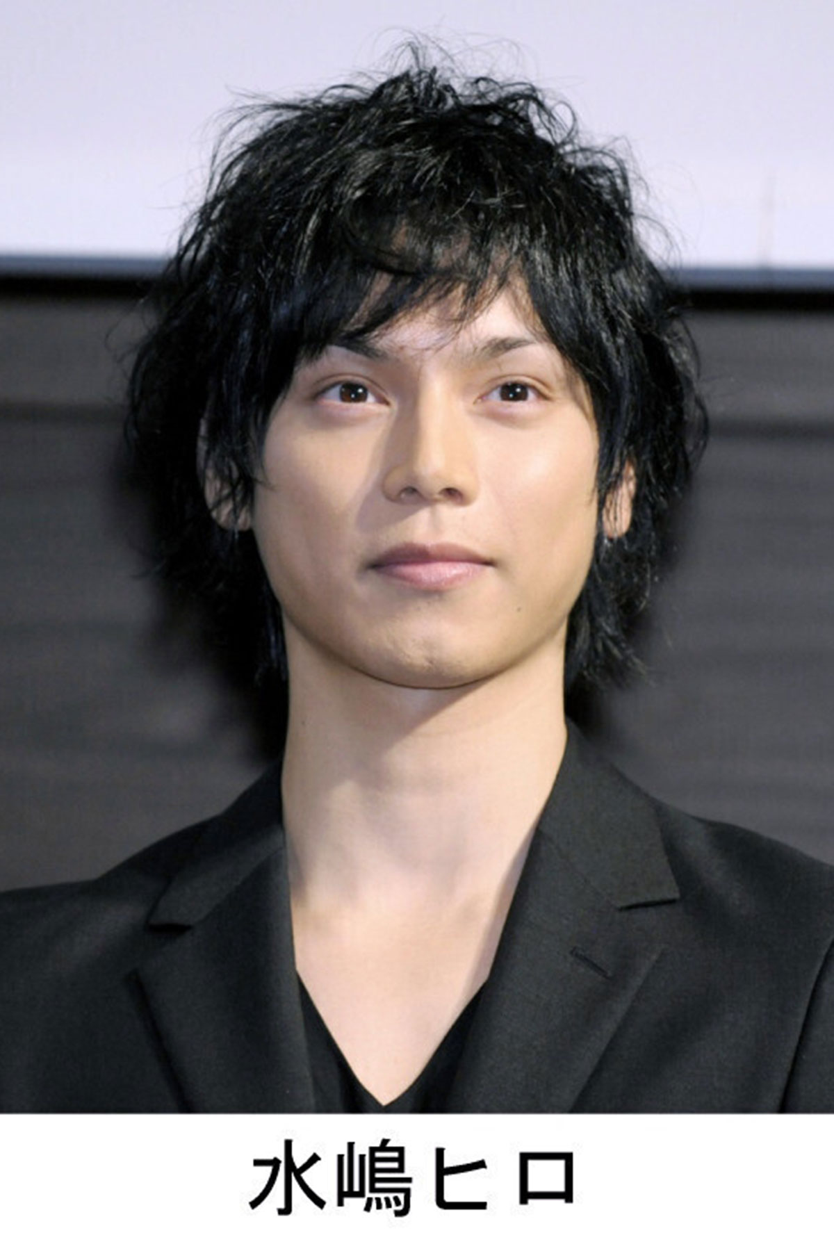 水嶋ヒロ 起業家のSNSに突如登場も「知ってる彼はいなかった」と“ボディビルダー風マッチョ姿”にファン唖然