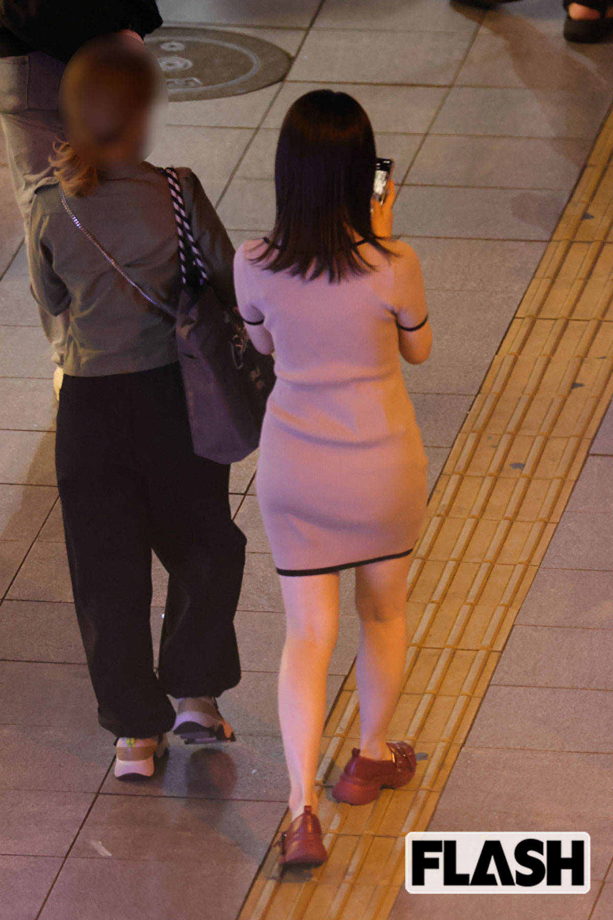 ワンピースを着こなす島崎遥香