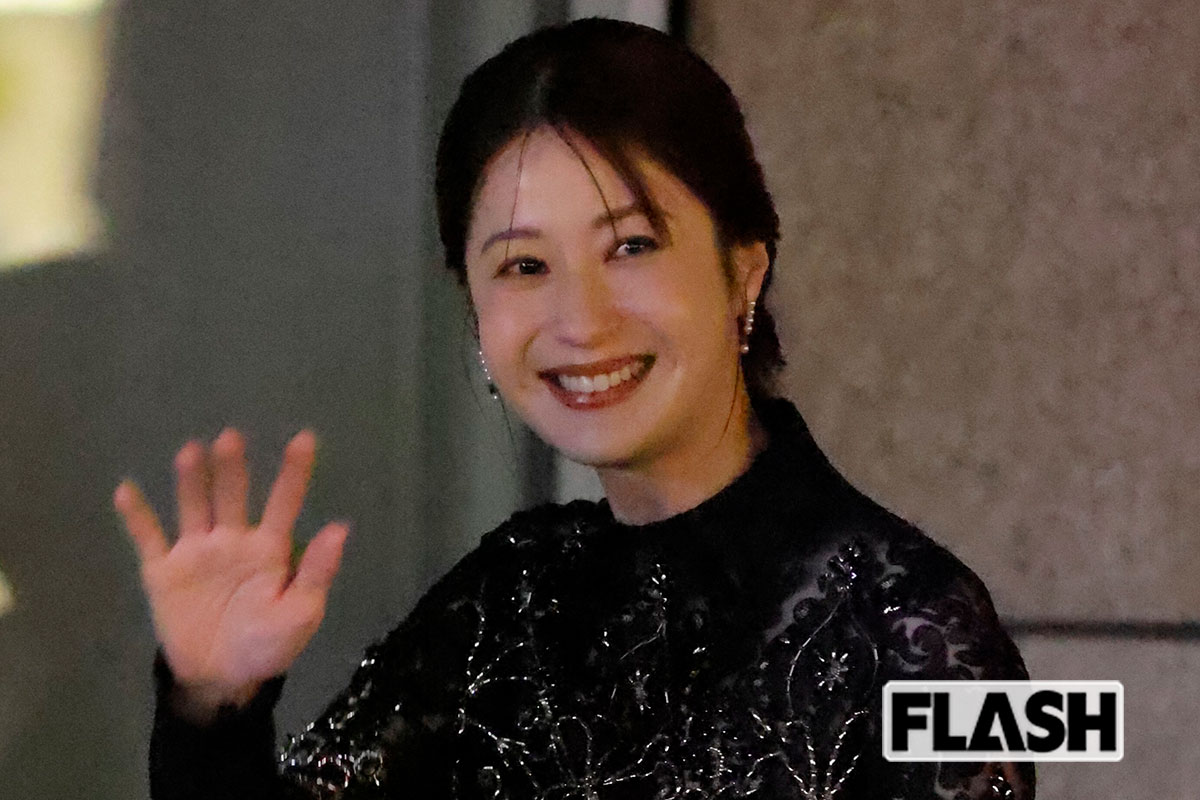 松本若菜が見せた“妖艶”黒ドレス姿『日曜劇場』すっぴん演技が「美しすぎ」と大注目の“遅咲きシンデレラ”