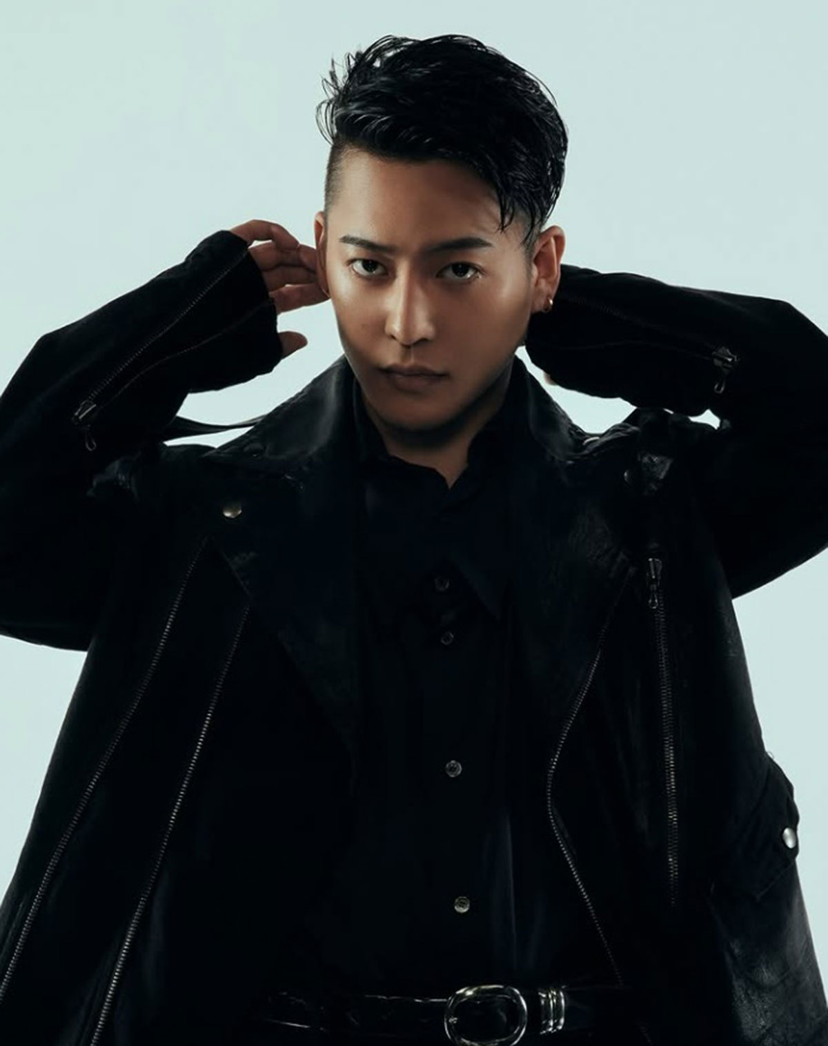 BE:FIRSTの公式Instagramに登場した三山凌輝。一部のファンは「マジで不愉快」などと強く反発している(写真・公式Instagramより)