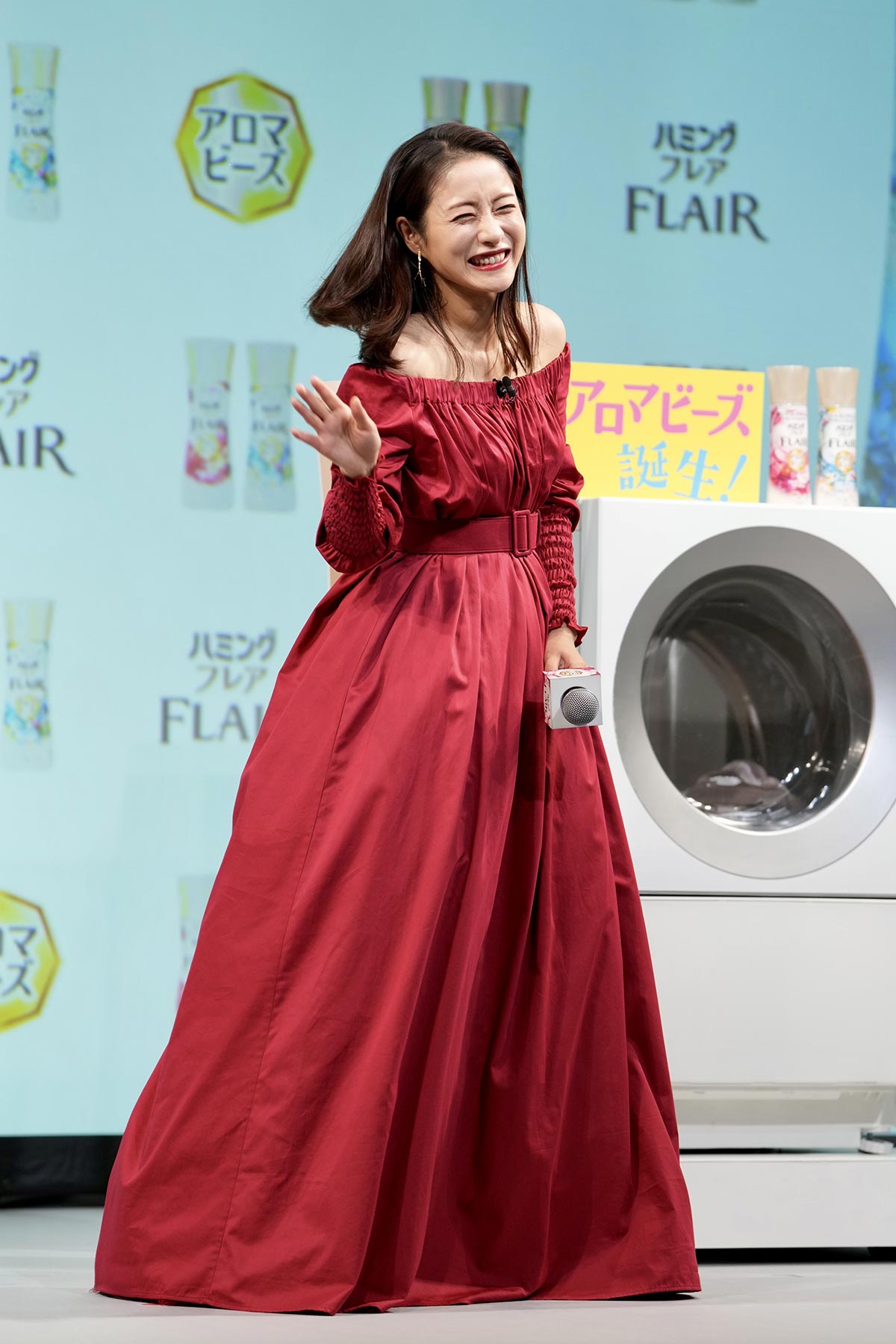 花王のファブリックケア新製品発表会に登場した石原さとみ