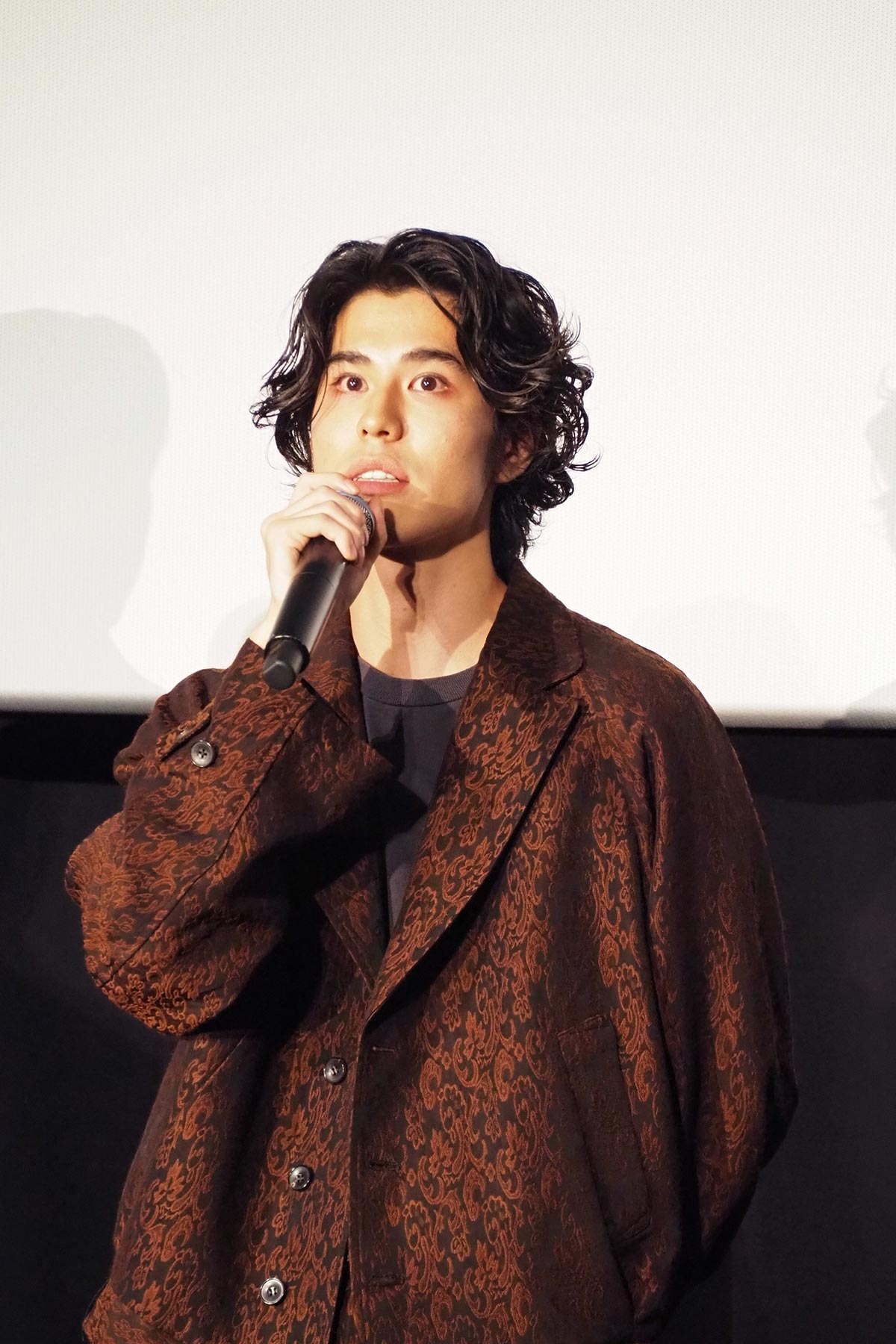 「歯が黄ばんでて気になる」視聴者困惑…寛一郎『ばけばけ』で見せた“顔の違和感”、『あさイチ』で告白していた理由とは