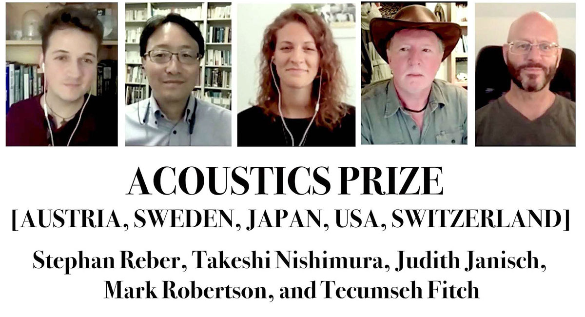 コロナ禍ということもあり、授賞式はオンラインで。西村剛教授は左から2人め(写真・共同通信)