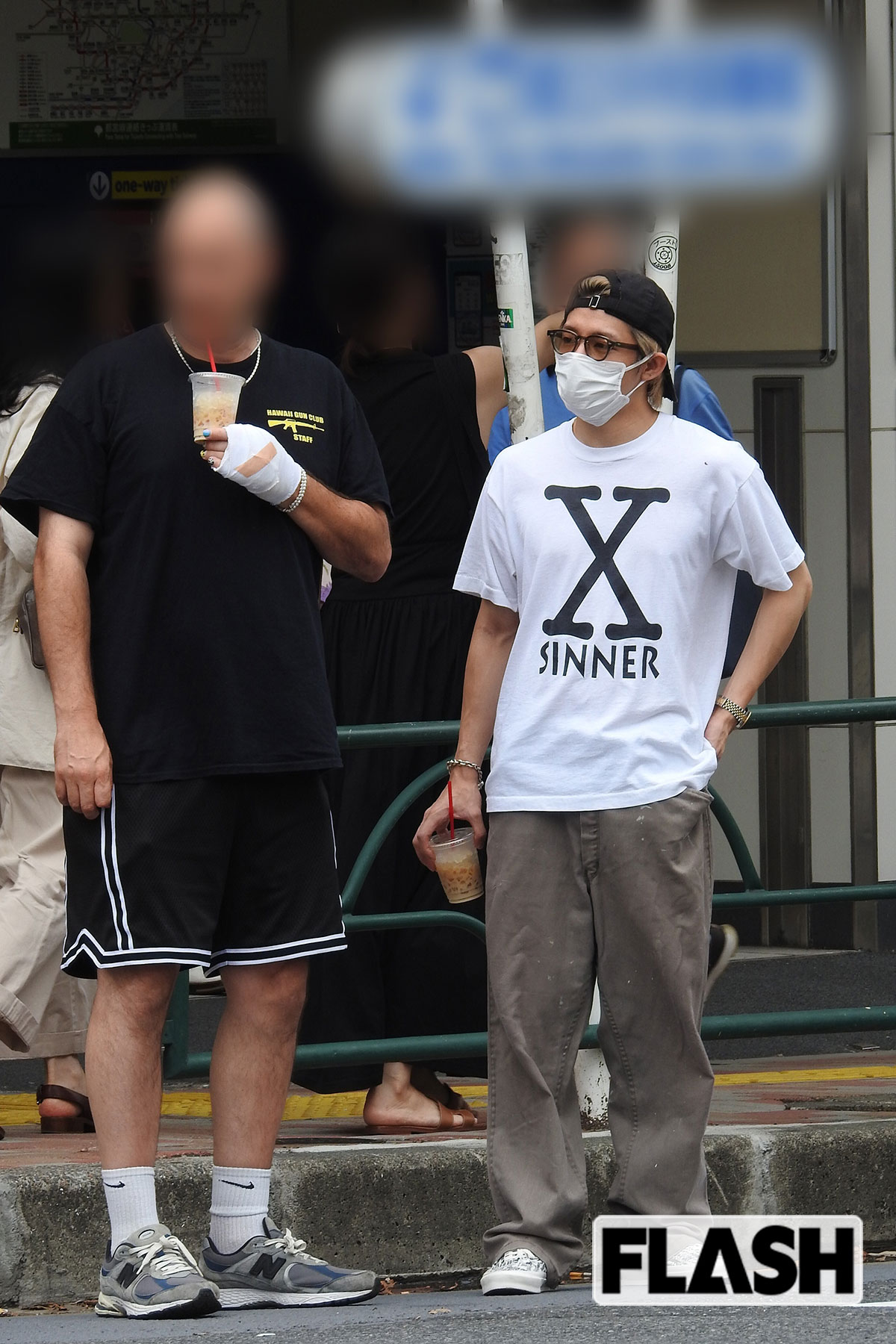 2025年9月、都内で外国人男性と休日を過ごしていたNumber_iの岸優太