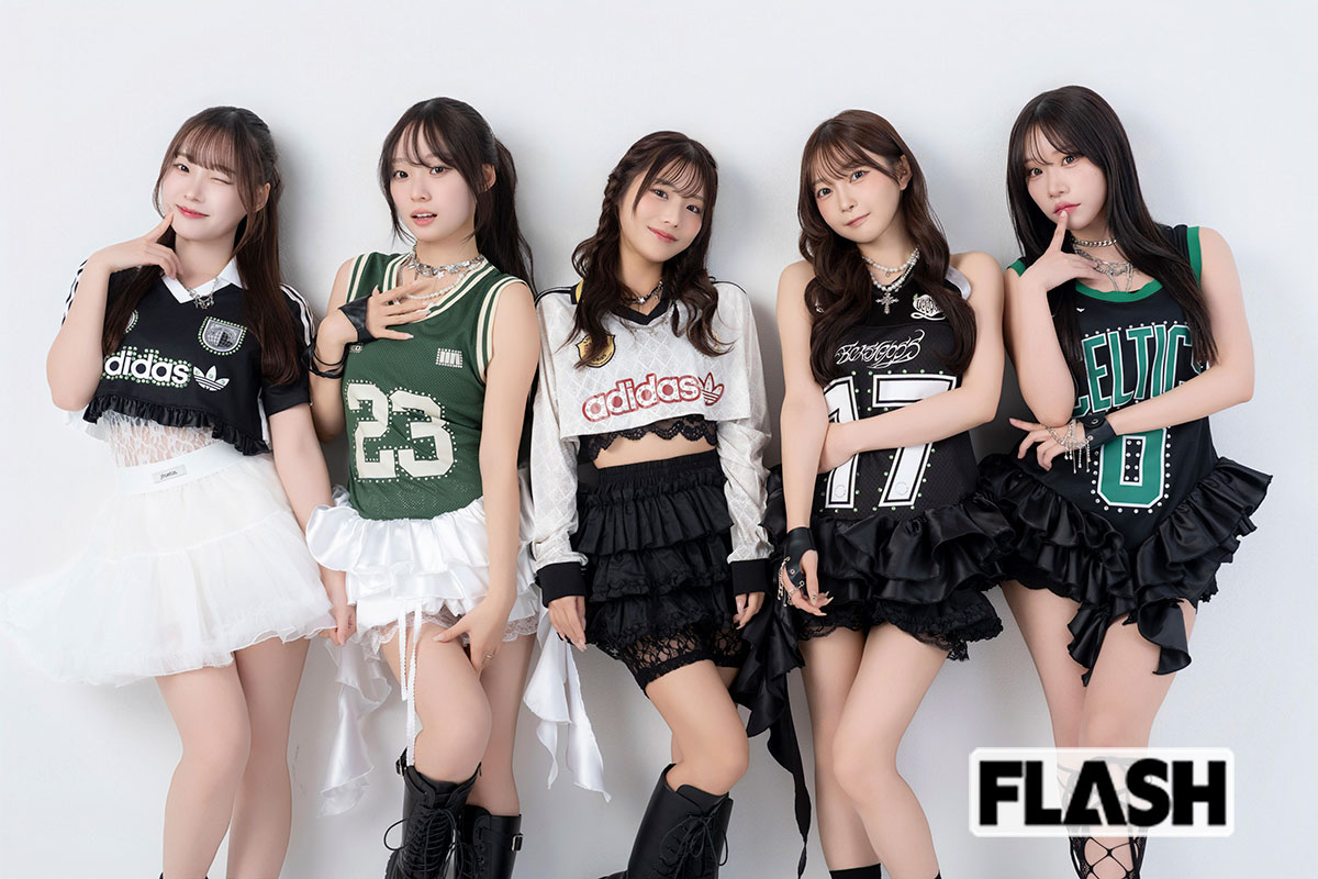 （左から）JUNNA、YUNA、MI-MI、RIRIKA、NONOKO