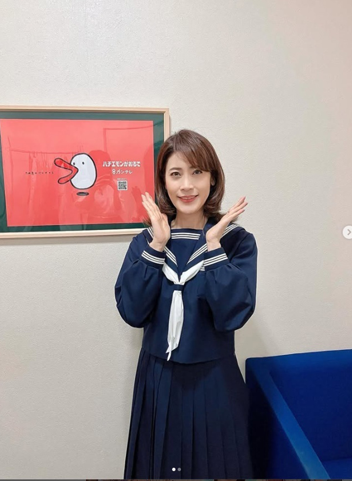 爽やかなセーラー服姿を披露したジャーナリスト・岩田明子氏。絶賛の声が多数寄せられた（写真・本人Instagramより）