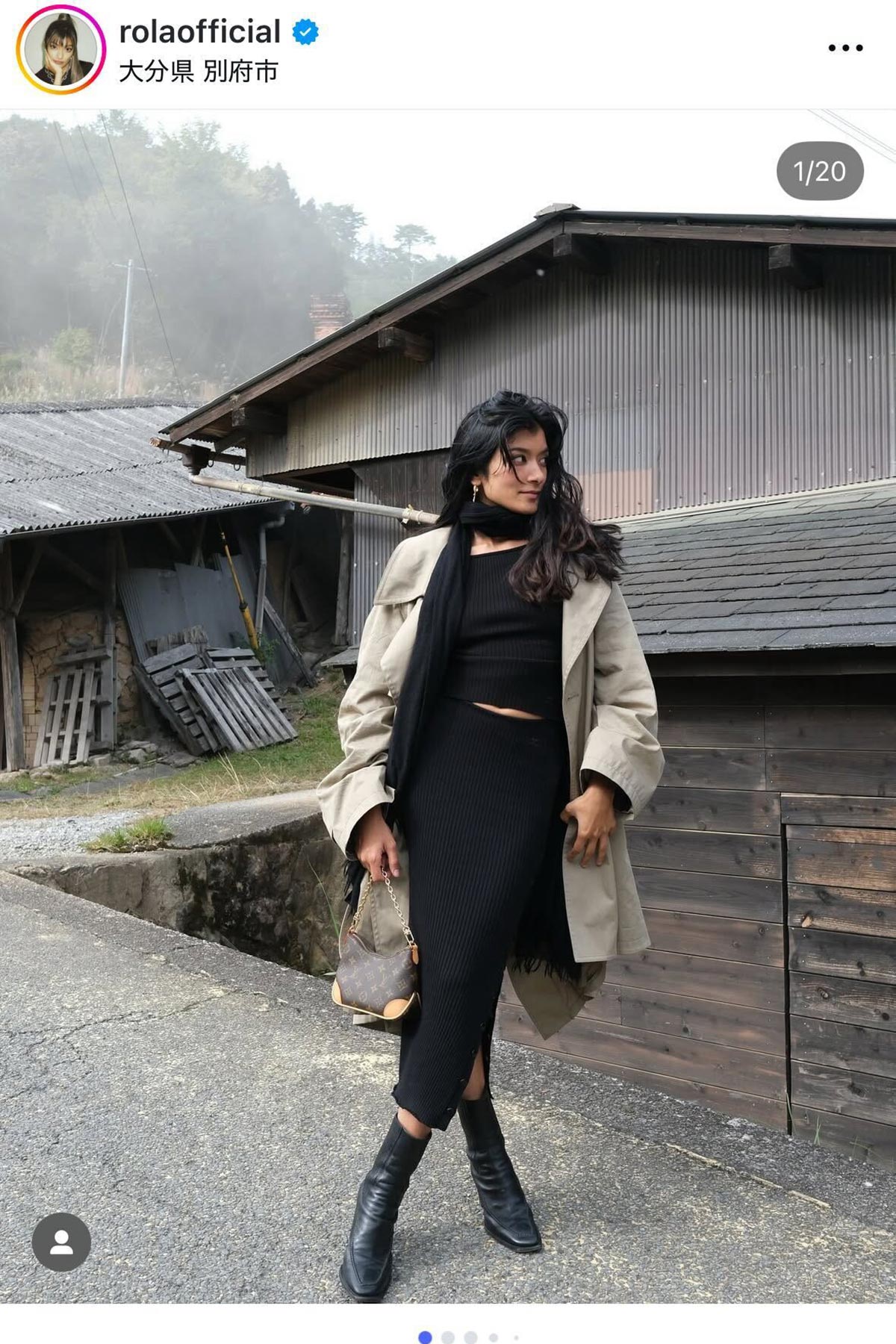 ローラのInstagramより。黒髪に褐色に変化したエキゾチックな容姿が好評だ