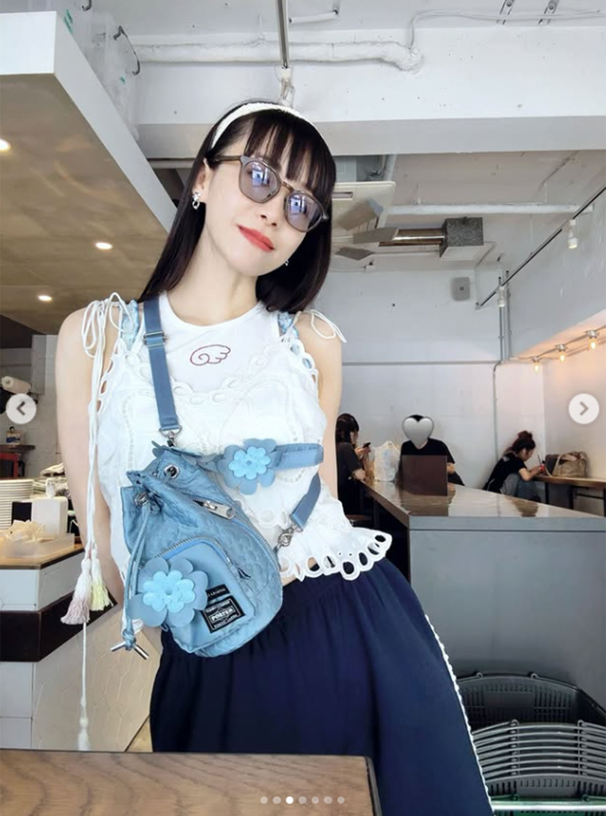 Perfume・あ～ちゃんのInstagramより。ブルーのバッグには、「PORTER」のロゴが