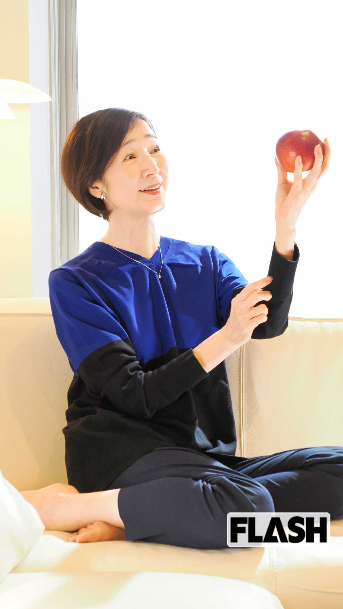 近年は蔵書や骨とう品を整理し、兄妹と二世帯住宅で暮らすという檀ふみ