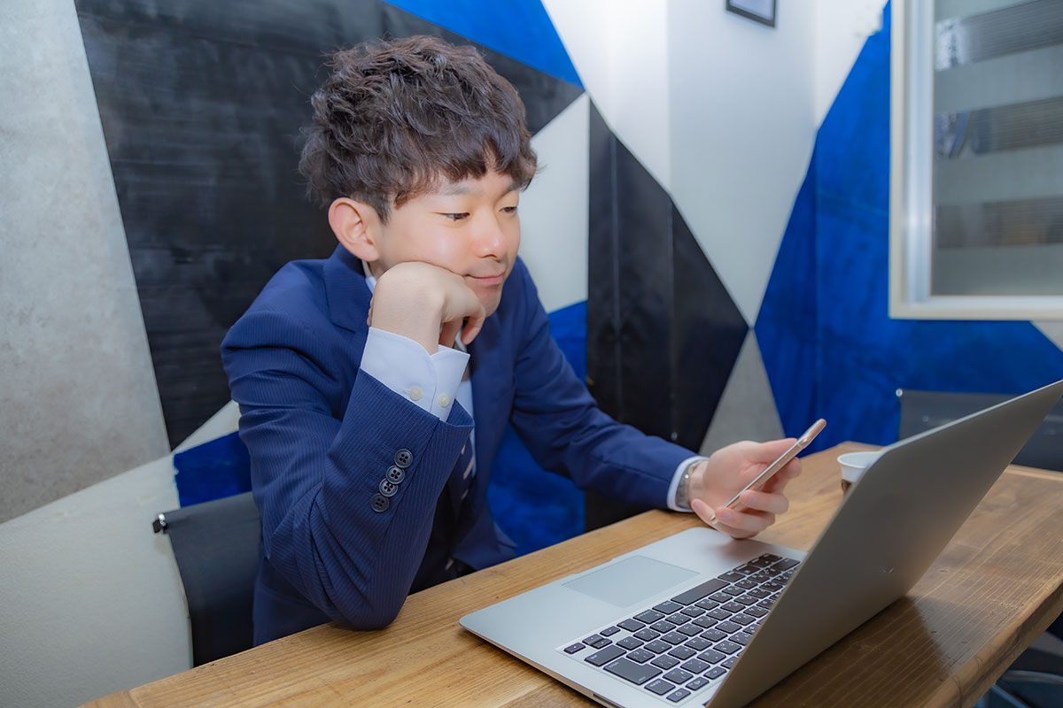 サボりますか? サボりませんか? 労働者が努力を節約してしまう「ラチェット効果」とは?