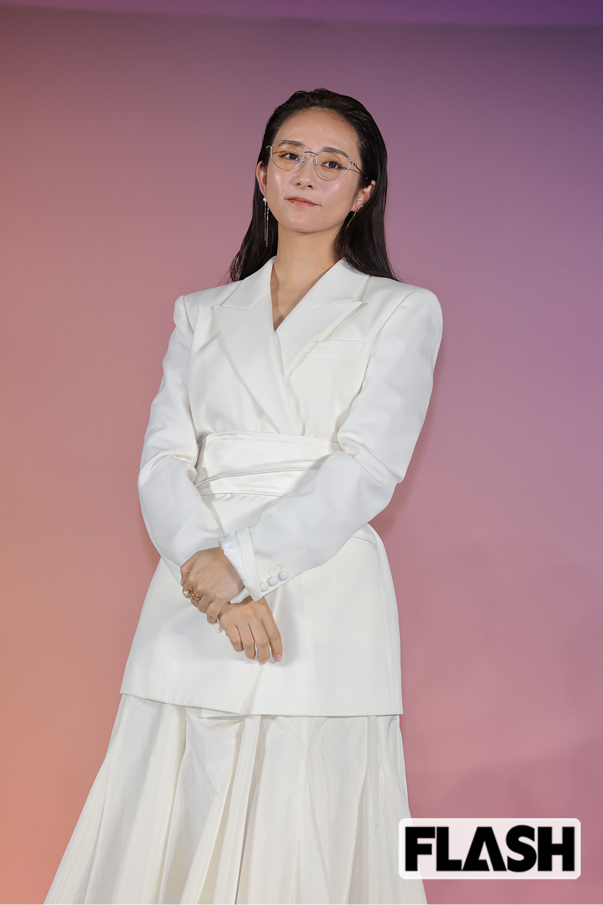 夏ドラマの衣装をきっかけにメガネが似合うと評価された木村文乃