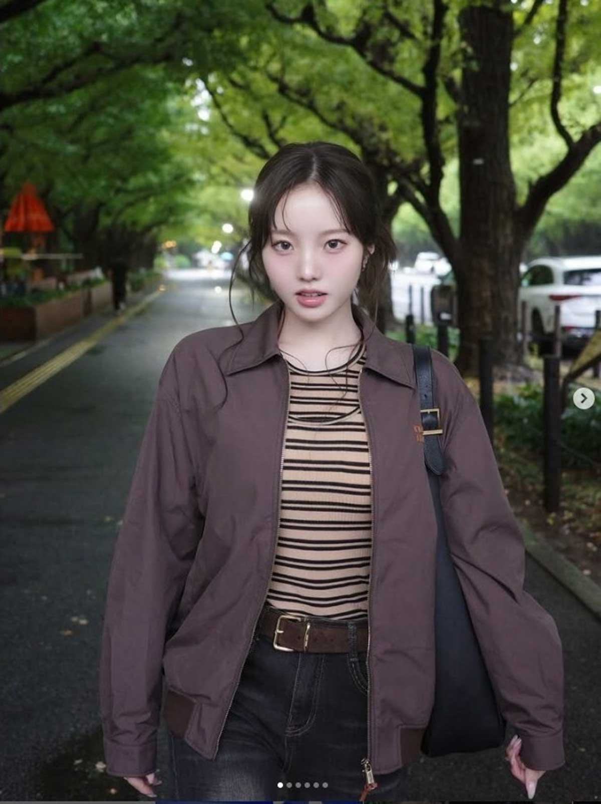 本田真凛がInstagramに投稿したかわいすぎる秋服ショット（写真・本人Instagramより）