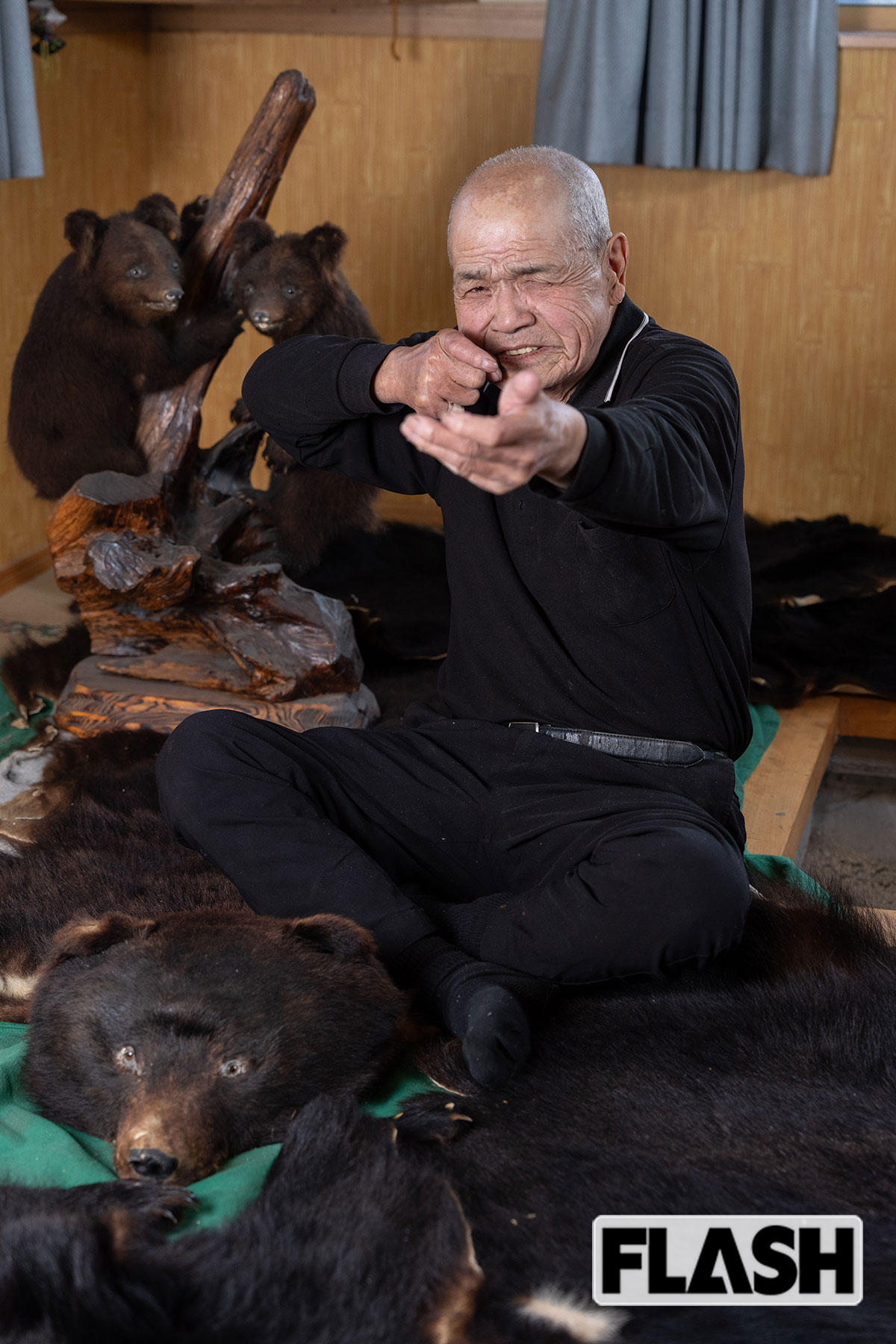 狩猟歴64年最長老マタギが“ド素人”の対応に警鐘…「奴らは人間の食うもんの味を知っちまった。警官や自衛隊にはクマの駆除は無理だ！」