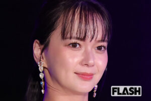 多部未華子　キュートすぎる純白ドレス姿をキャッチ！子ども連れでイベント参…