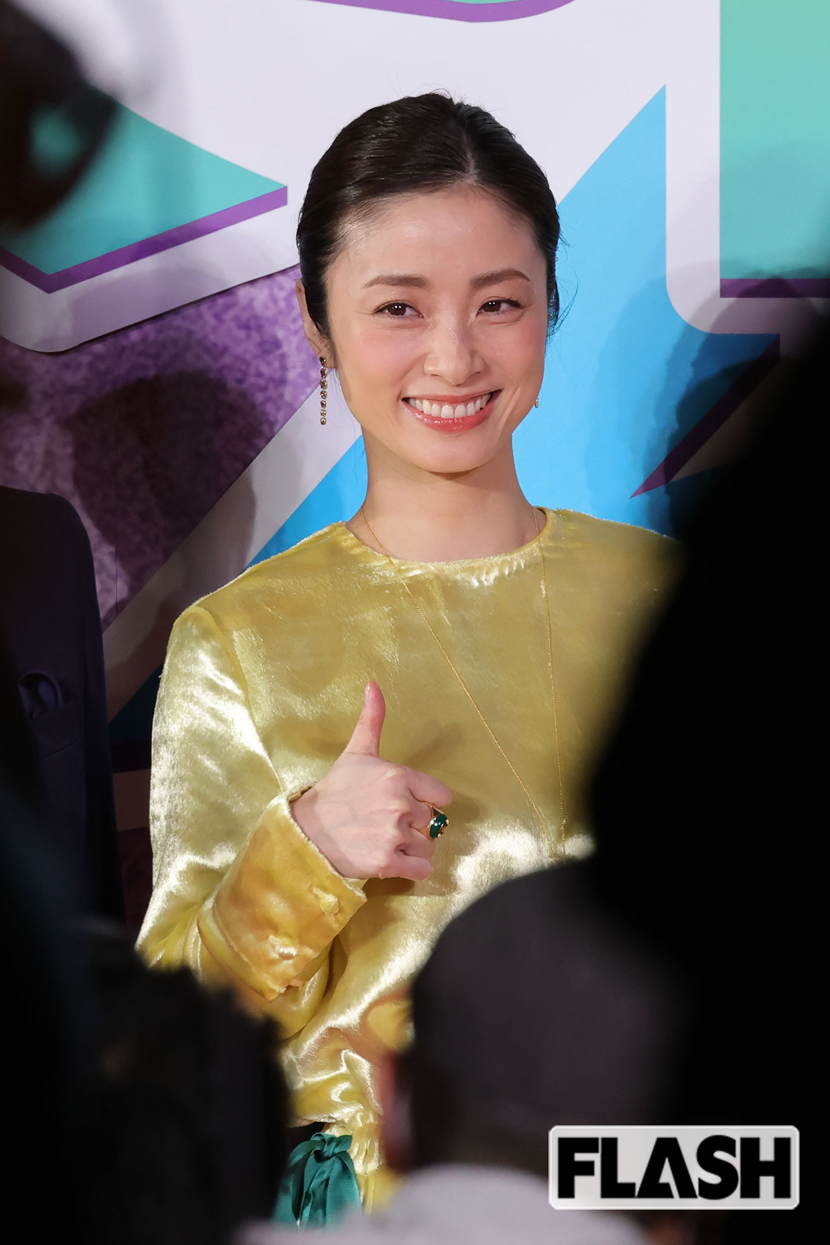 上戸彩 美しすぎる40歳のオールバック姿をキャッチ!“うさぎ役”声優を務めたアニメ映画が“史上No.1”を記録