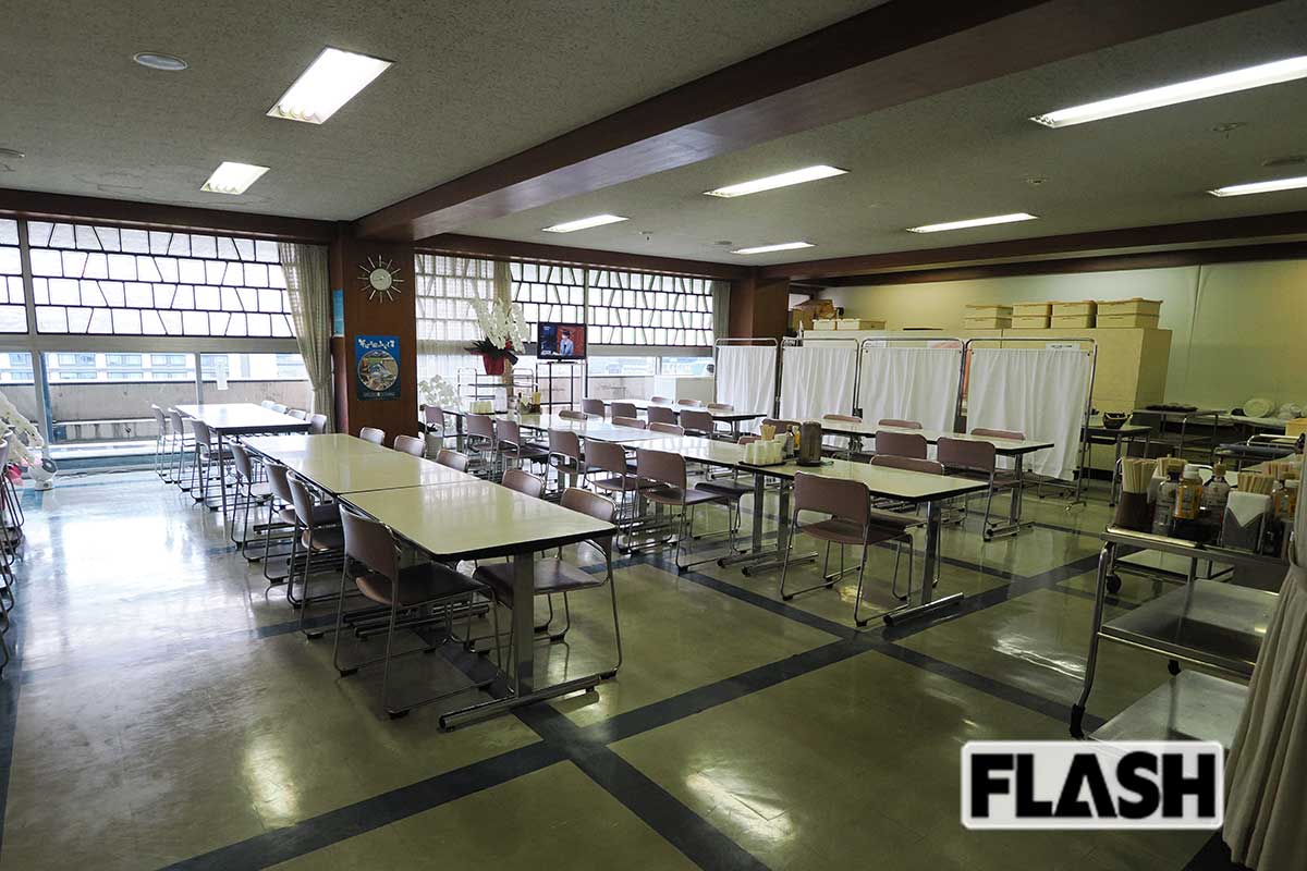 【自民党党本部】9階のレストランは昼のみの営業。日替わり定食や麺類を提供し、党員の胃袋を優しく満たしている。