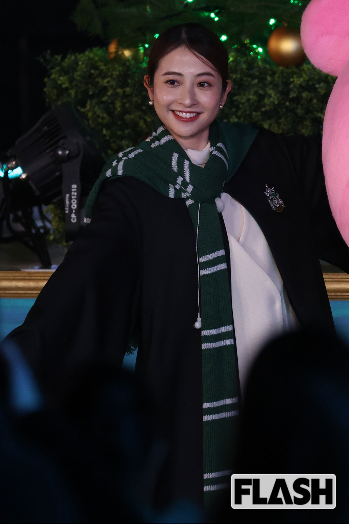 笑顔の日比麻音子アナ