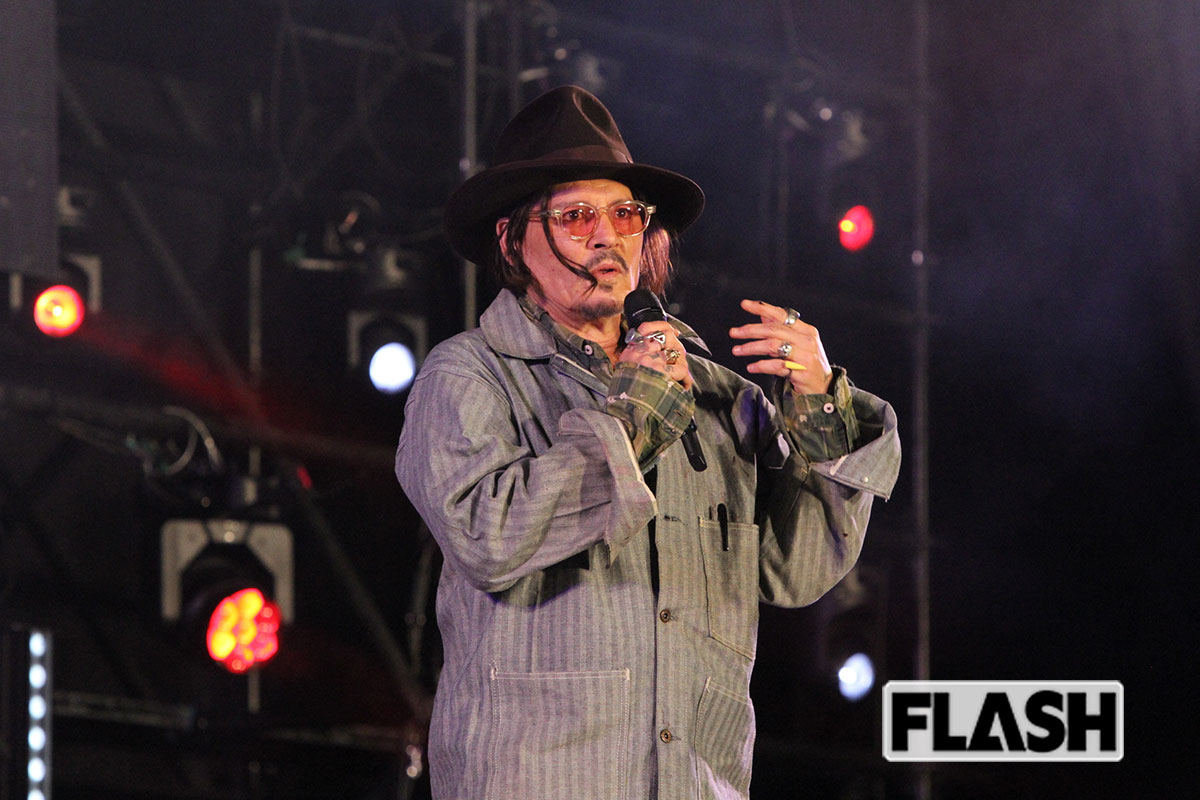 映画『モディリアーニ！』のジャパンプレミアのために来日したハリウッド俳優のジョニー・デップ（写真・金谷千治）