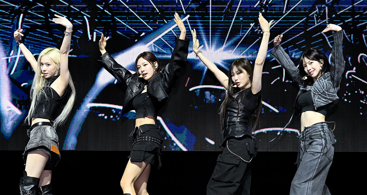 紅白出場の韓国アイドル「きのこ雲ランプ」騒動での“虚偽説明疑惑”に事務所はダンマリ…有吉＆綾瀬の広島コンビ司会との共演に懸念の声