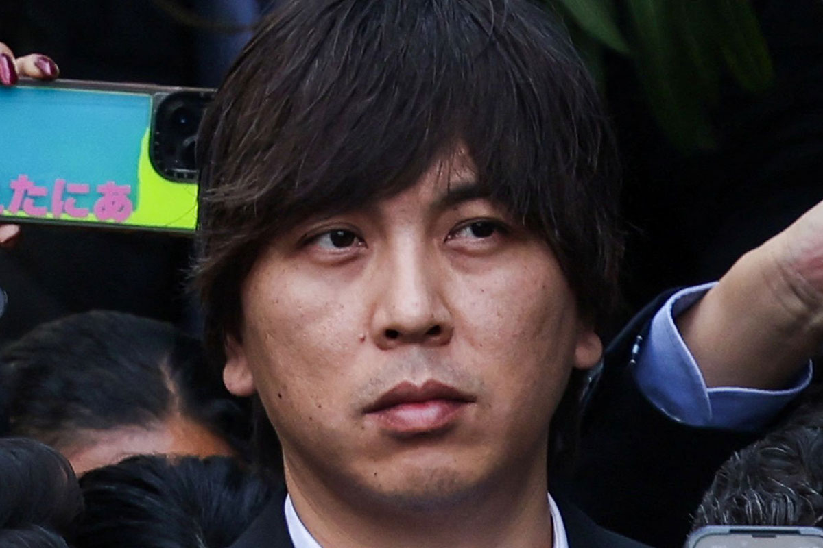 水原一平受刑者、ドラマ化の陰で注目集める妻の悲壮な思い…ストレスで聴力を…