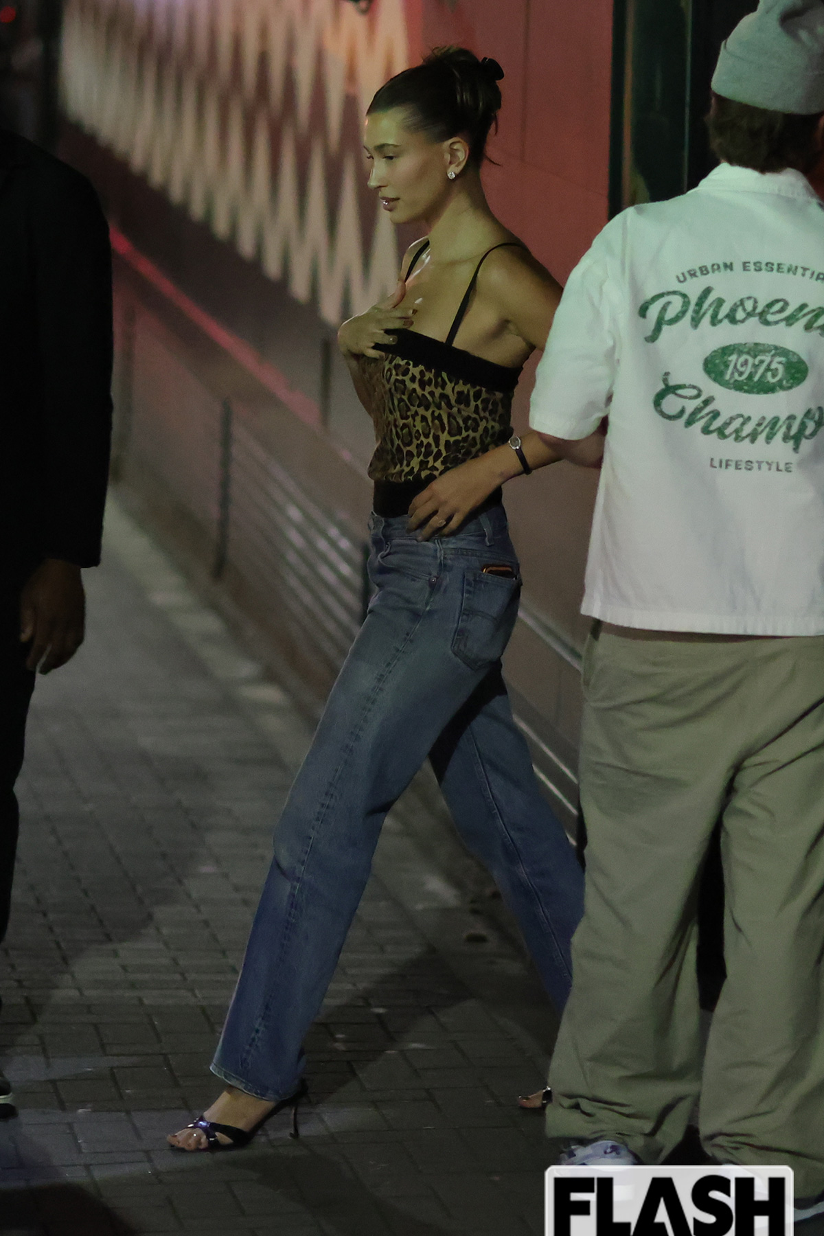 さすがのスタイルの妻・ヘイリー