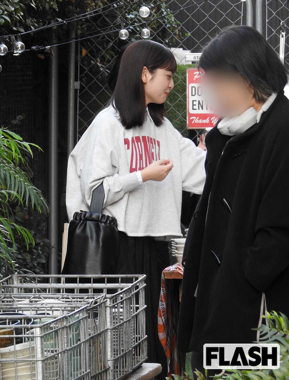 2025年10月、恵比寿の食器専門店を訪れた日本テレビの瀧口麻衣アナ