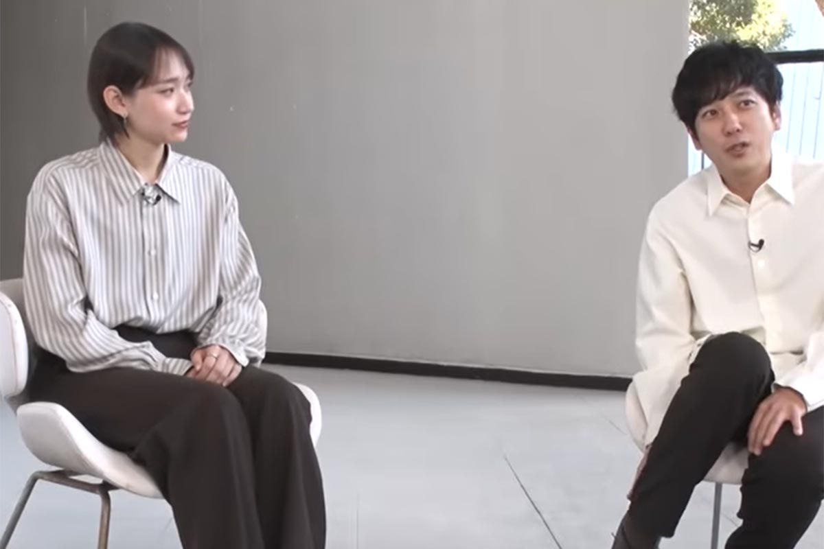 二宮が足を揺らす姿に「かわいいぃぃーー」と絶賛が集まった（写真・YouTube「DHC 公式チャンネル」より）