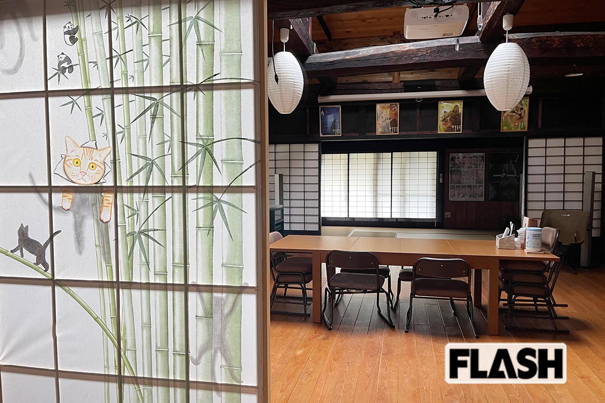 「魯芭伍屋」の名は住所の番地6858から（本人提供）