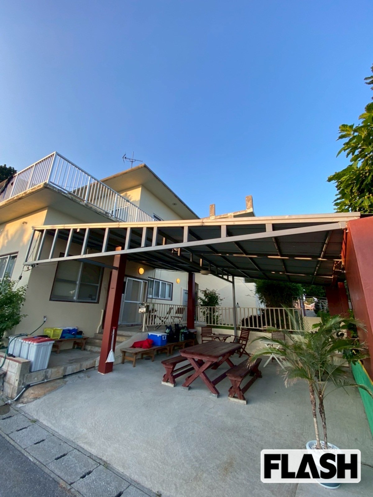 SHINOBUこと宮良忍さんが経営する「民宿宮良」