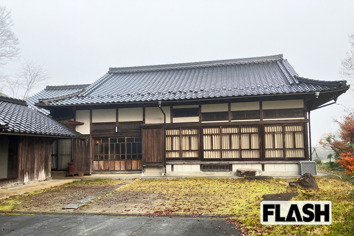 芝大輔の祖母が住んでいた離れを改造し、ゲストハウスにした