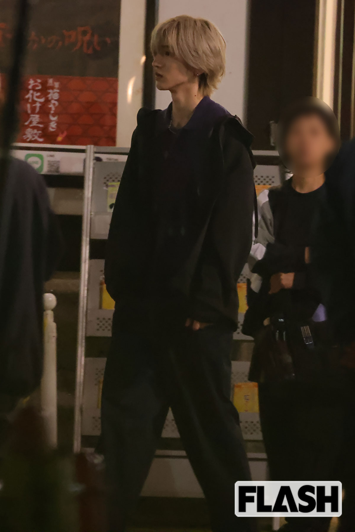 すらりとしたスタイルの道枝駿佑