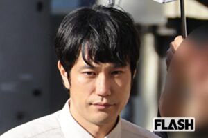 松山ケンイチ　発達障害テーマの“高難易度”ドラマ主演姿をキャッチ　妻・小…