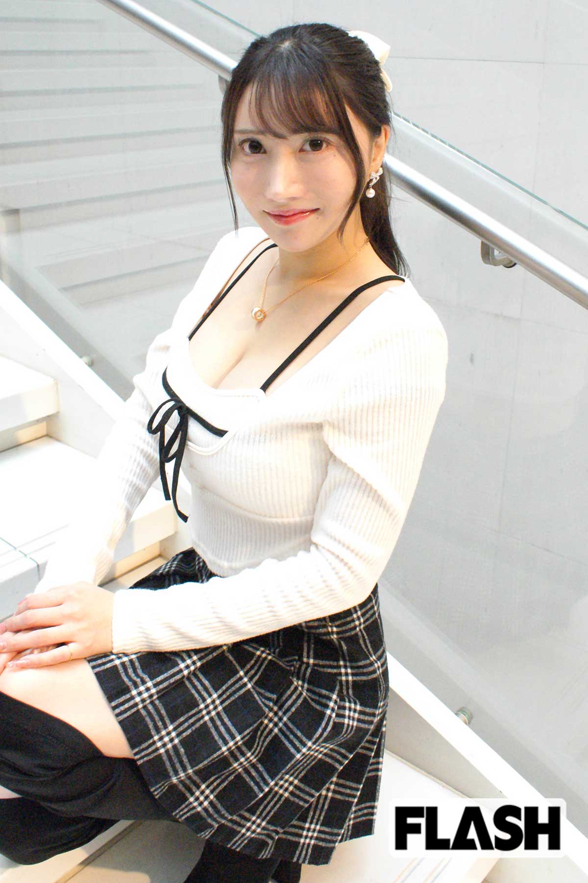 真面目すぎるセクシー女優 八密凛「ソープを勉強しに菓子折りを持ってお店に行きました」