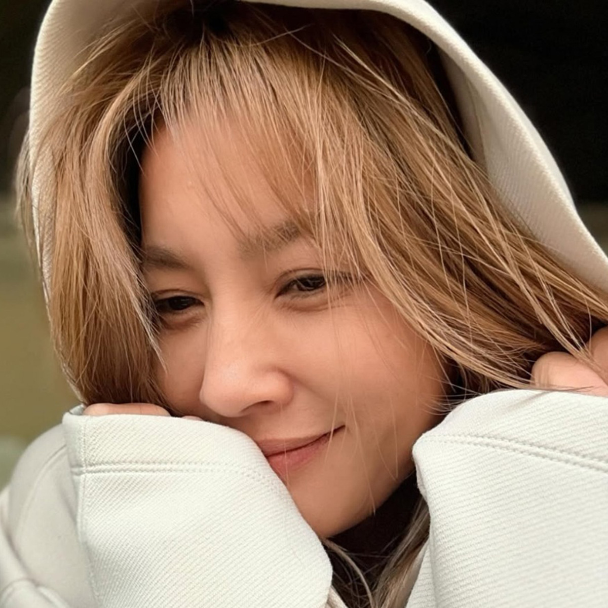 金髪になった瀬戸朝香。一時期、芸能活動から遠ざかっていたが、近年は意欲が高まっているようだ（写真・本人Instagramより）