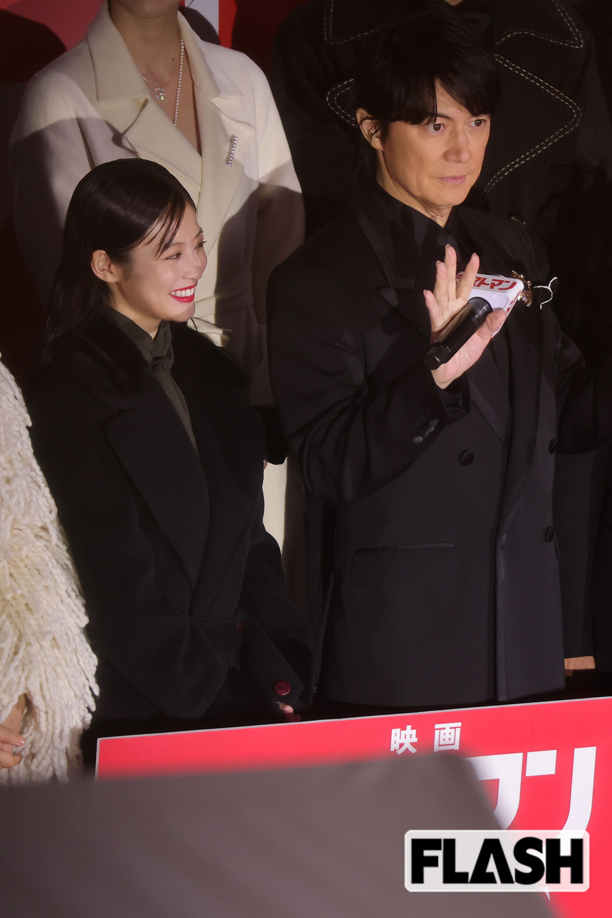 今田美桜　レッドカーペットで真っ赤なリップ、視線を独り占め…美しすぎる“今年の顔”の紅白衣装にも高まる期待