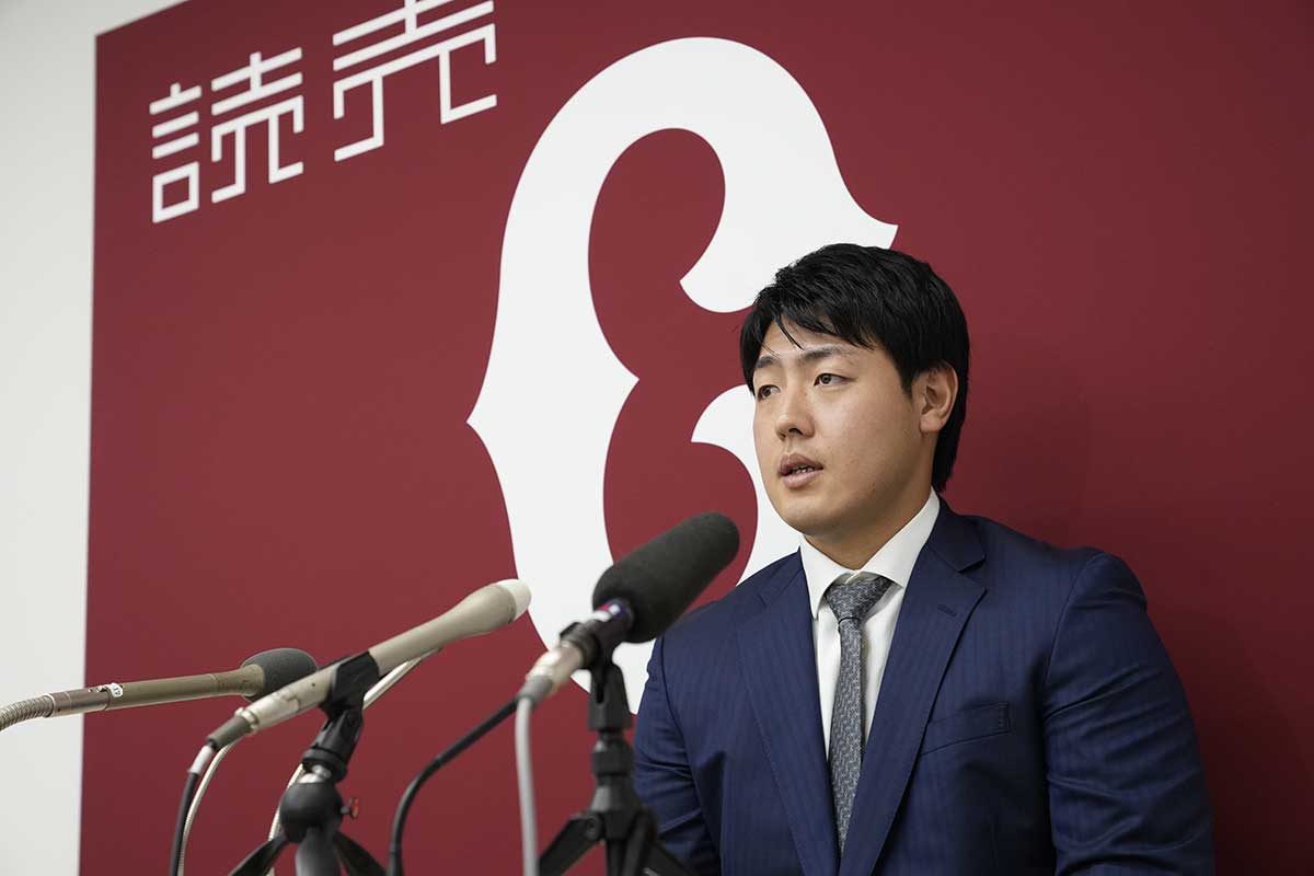 巨人からのポスティング移籍を目指す岡本和真（写真・共同通信）