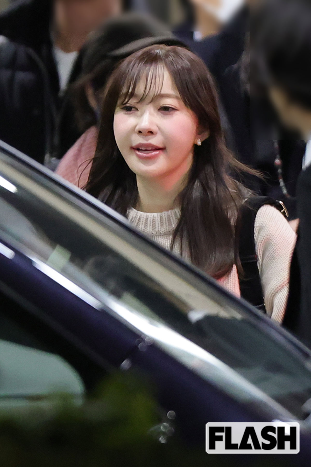 お疲れ顔の指原莉乃もキャッチ