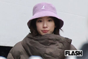 永野芽郁、田中圭の “後輩俳優” と見つめ合い…ネトフリ復帰作のロケは …