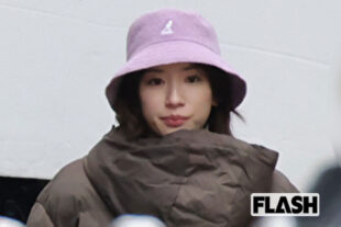 永野芽郁、田中圭の “後輩俳優” と見つめ合い…ネトフリ復帰作のロケは “雑談ゼロ” の超厳戒態勢