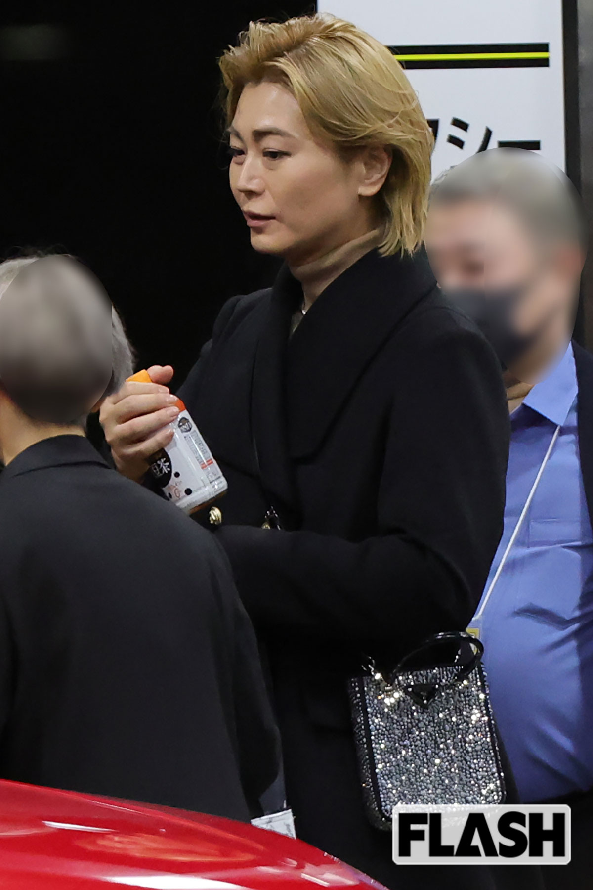 金髪の氷川きよし