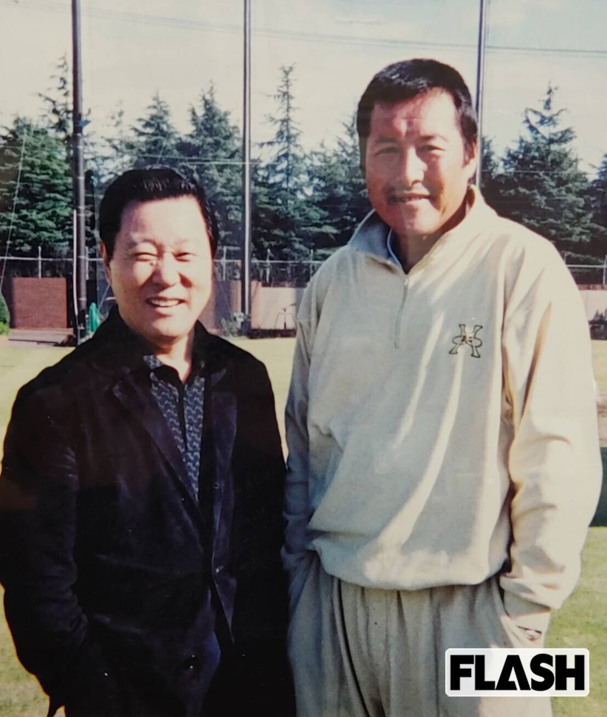 なべおさみ（左）と尾崎将司さん（写真・なべおさみ提供）