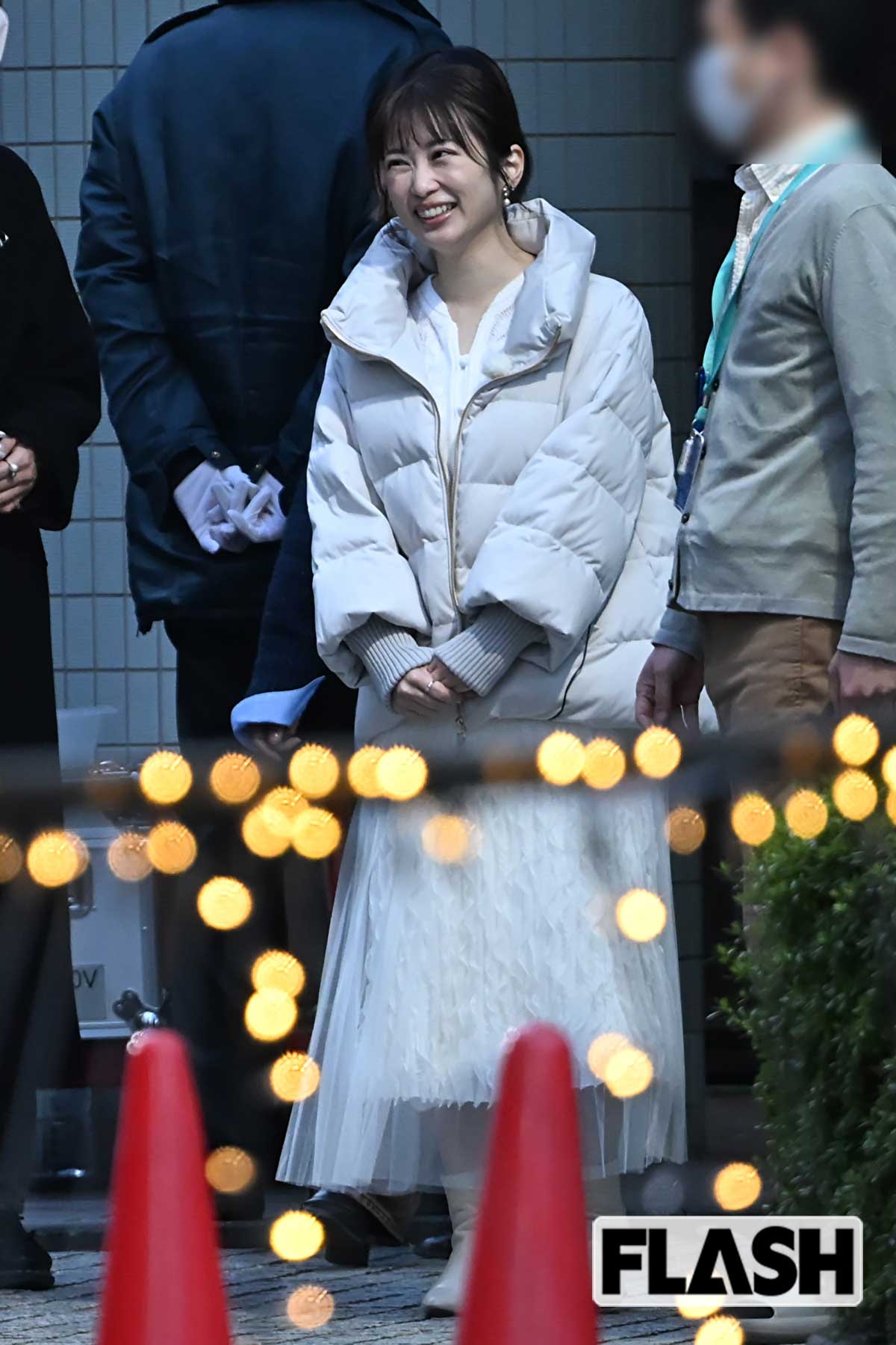 志田未来　ギャラリーに向かって“チュッ”　子役と仲良く“投げキッス”練習姿をキャッチ！