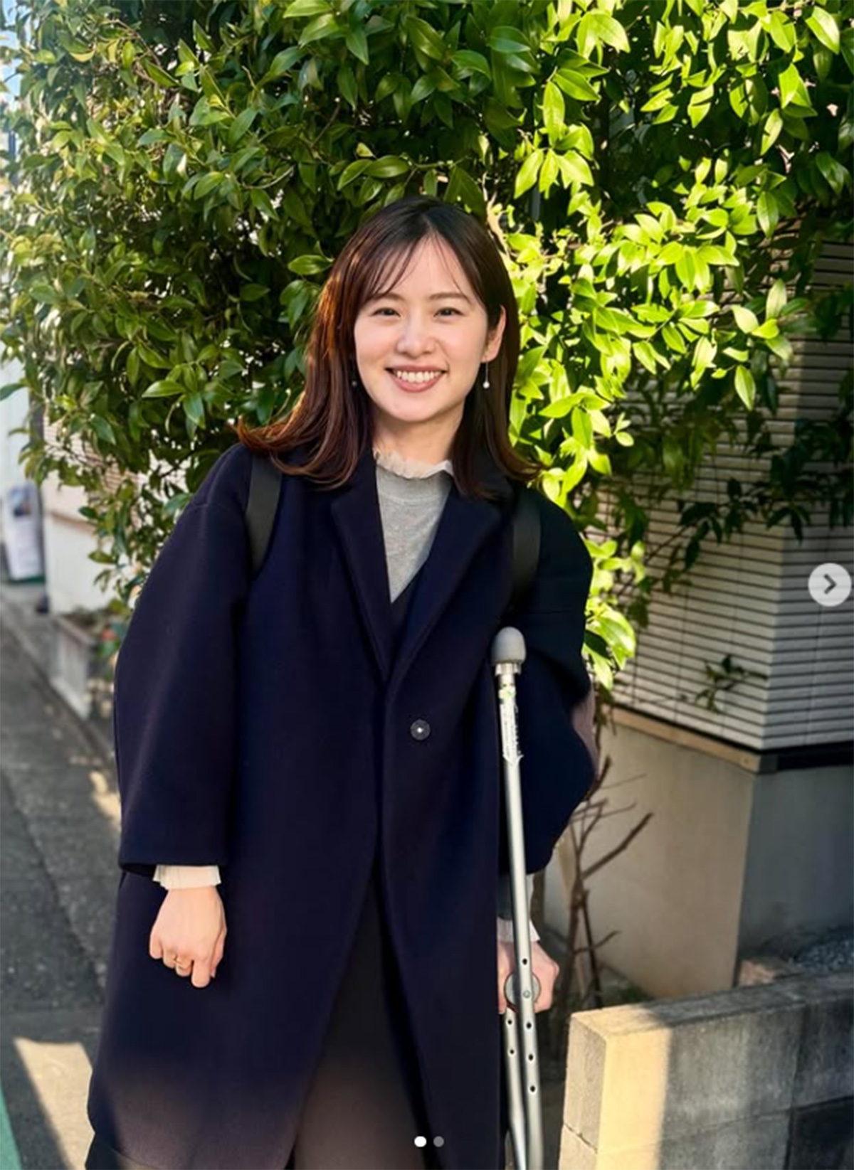 松葉杖での外出報告をしたフリーの原千晶アナウンサー（画像・1月17日投稿の原千晶のInstagram「＠harachiaki1218」より）