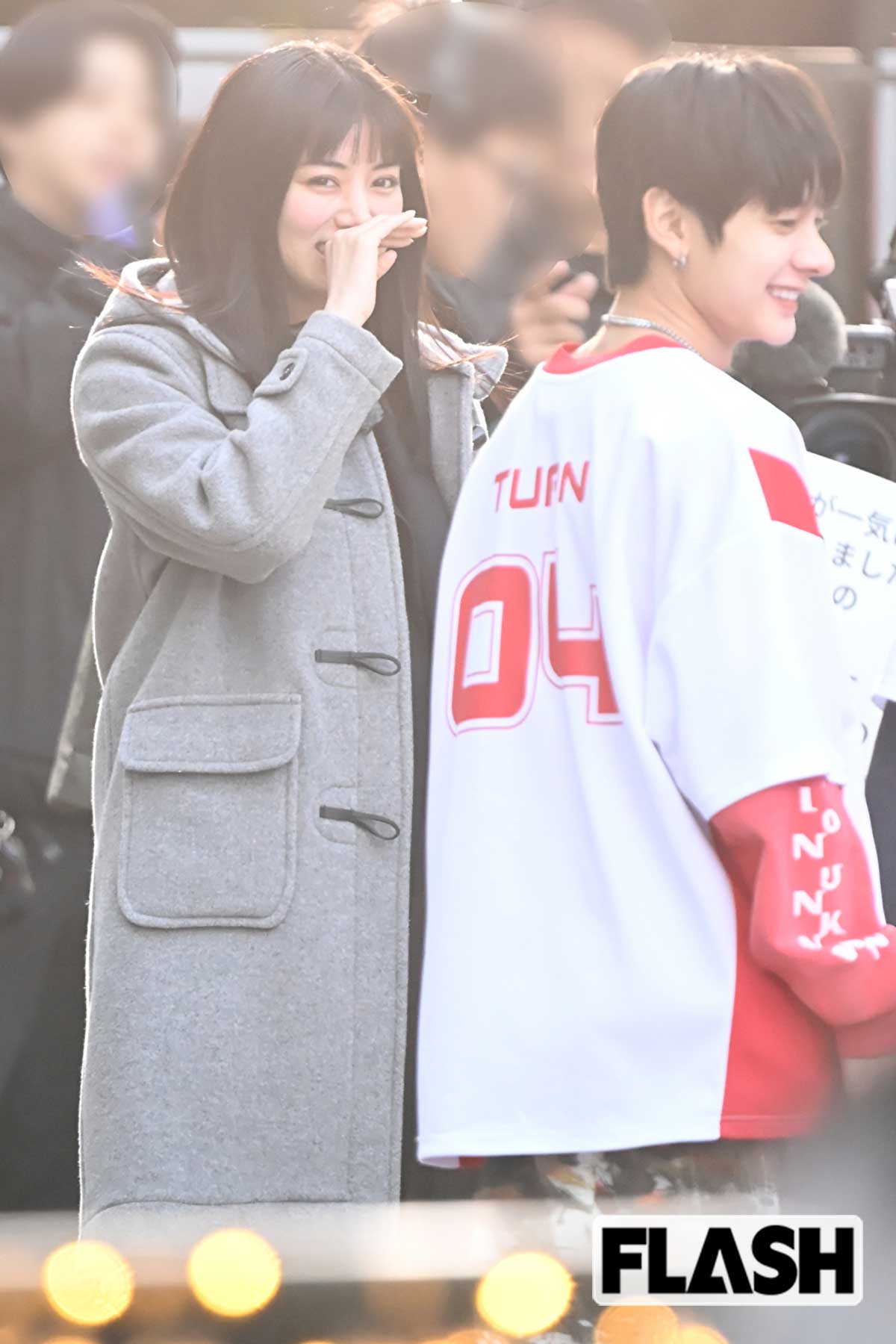 【神ファンサ】池田エライザ 可愛すぎるハートポーズ! 高い好感度で“爆死ドラマ”の盛り返しに期待大