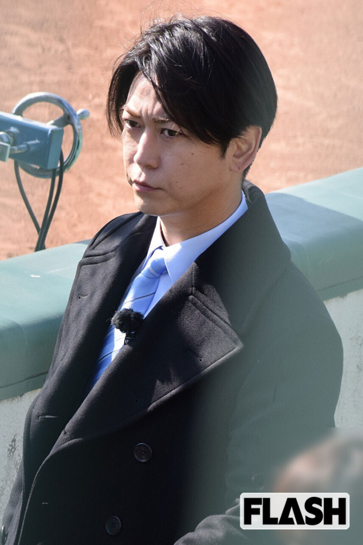 亀梨和也“ライフワーク”の巨人軍キャンプ取材姿…選手以上の熱視線送る“追っかけマダム”集まる人気ぶり